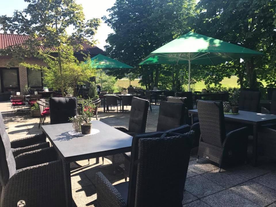 Hotel Restaurant Borchard Lubbecke Exterior photo